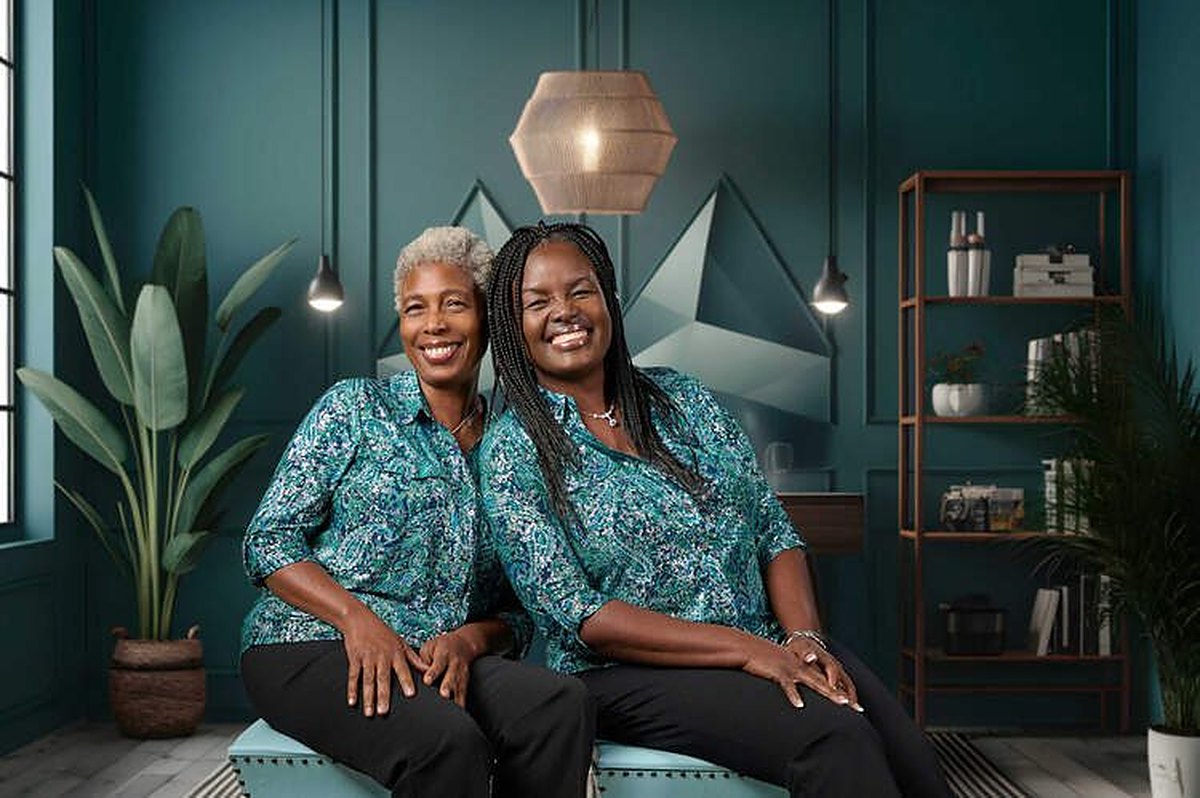 Sisters Lisa Brown and Diane Brown, RN, founders of ExcelCare by Divinee